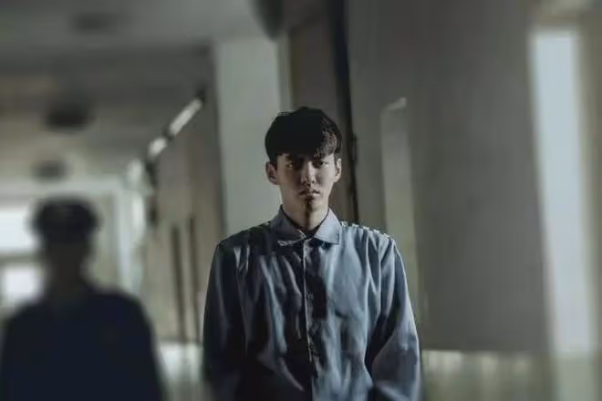 吳亦凡媽媽600萬出售兒子豪車,親手將兒子送進監獄她後悔了嗎?