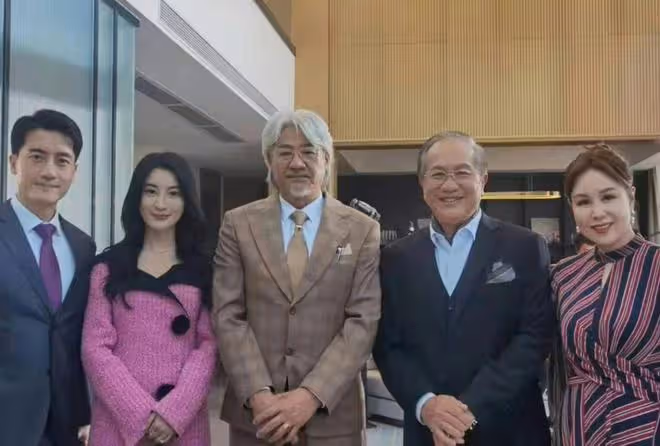 66歲港星傳坐擁千萬身家,與前妻離婚仍是好友,被問感情生活強調有老婆