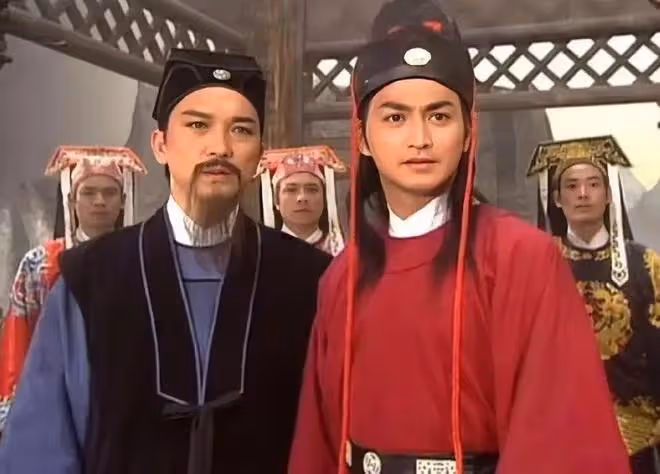 最帥展昭何家勁:曾窮到搬屍謀生,與初戀許下約定,如今怎樣了?