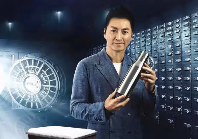 最帥展昭何家勁:曾窮到搬屍謀生,與初戀許下約定,如今怎樣了?