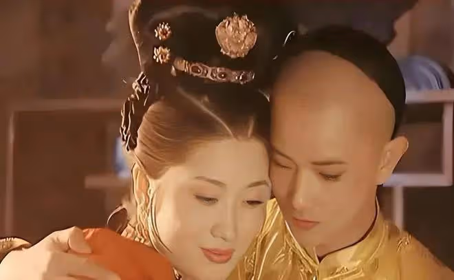 再看《康熙王朝》:才發現為何容妃刷27年馬桶,康熙始終不聞不問