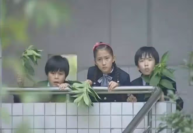 小巷人家:關曉彤和石雲鵬才是現實版青梅竹馬!2人拍戲已是4搭