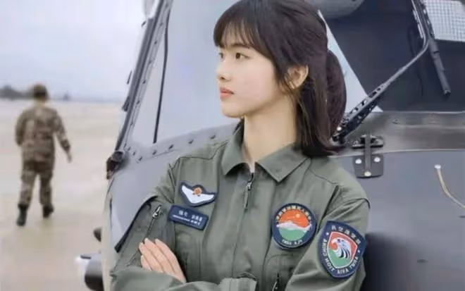 又美又颯,每年刷屏,美女飛行員徐楓燦如何成為天之驕子?
