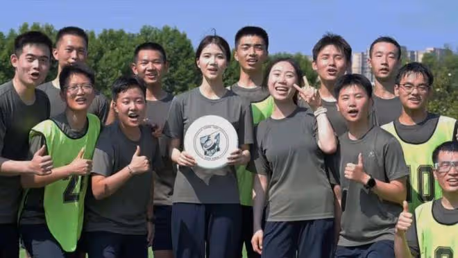 又美又颯,每年刷屏,美女飛行員徐楓燦如何成為天之驕子?