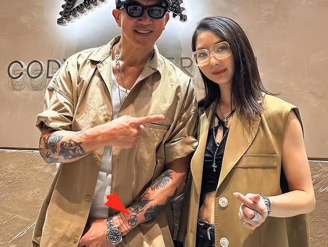 大S又幸福了,具俊曄再次為她秀新紋身:一隻喜鵲叼著玫瑰花