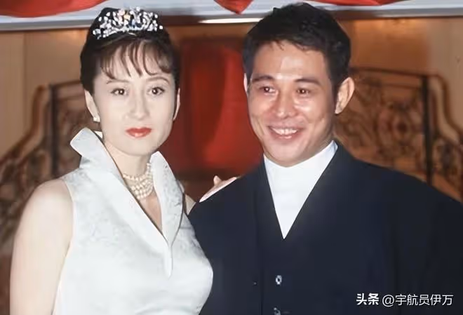 黃秋燕:我那「拋妻棄女」的前夫,與利智結婚後,連面相都變了!