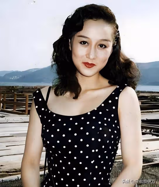 黃秋燕:我那「拋妻棄女」的前夫,與利智結婚後,連面相都變了!