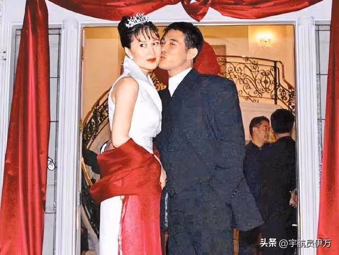 黃秋燕:我那「拋妻棄女」的前夫,與利智結婚後,連面相都變了!