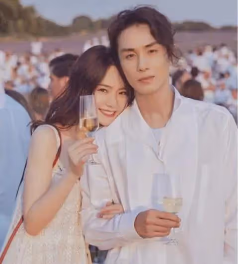 盤點5組明星戀情,有的上演愛人錯過,有的高調認愛臨頭各自飛