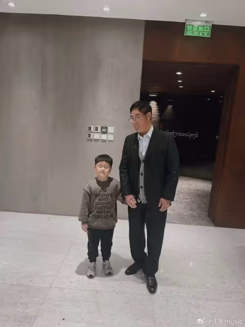 沈騰兒子6歲生日照曝光,小獅子長得白白胖胖,像爸又像媽超可愛