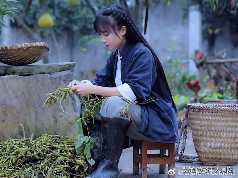 曝李子柒消失三年動態!外出上百次拜訪老藝人,已修煉到文采斐然