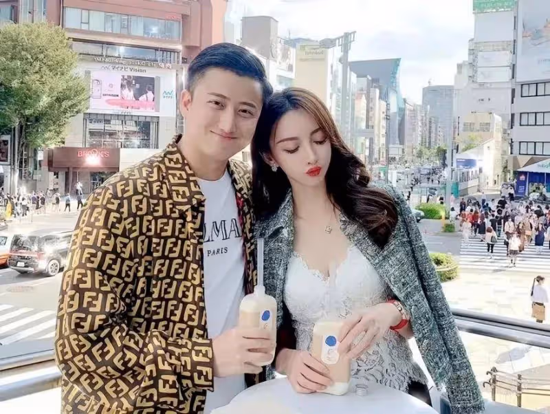 前夫怒斥葉珂造謠誹謗,為孩子才簽保密協議,證實葉珂滿嘴跑火車