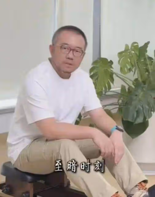 塗磊罕談患重病老婆,稱她在山清水秀的地方休養!眼眶含淚引猜想
