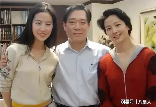 母女通吃?陳金飛和劉亦菲母女都有緋聞,跟楊采鈺分手,再捧劉亦菲
