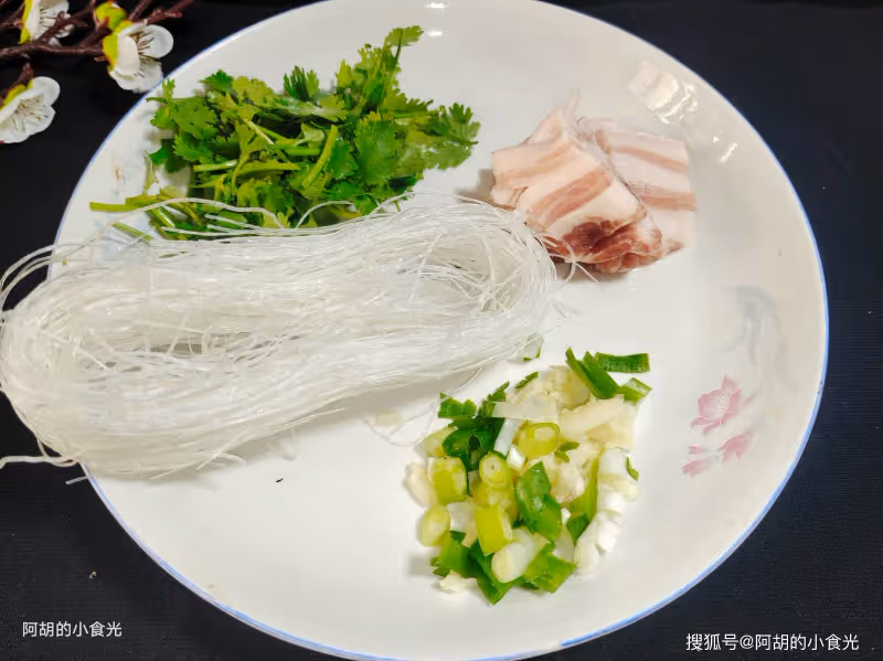 天冷愛它勝過吃肉,真正的入冬第一菜!沒食慾時燜一鍋,湯菜齊全、胃口大開
