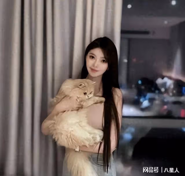 細思極恐!葉柯退網前放大招,跟狗仔爆猛料:虞書欣看不上黃曉明