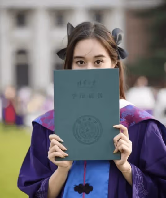 嫌棄王思聰,拒絕霍啟山,她憑什麼這麼狂?網友:我要是她,能比她還狂