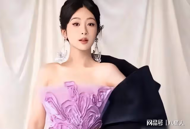 整容失敗了?楊紫曬32歲生日照!官媒痛批整容太過,越來越像劉曉慶