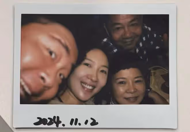 郝劭文老婆快生了?岳父岳母抵台陪產,林寧瑞肚大如籮胖一大圈