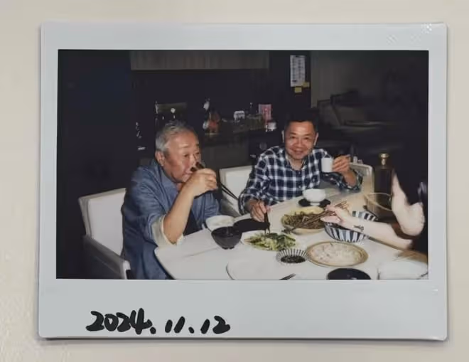 郝劭文老婆快生了?岳父岳母抵台陪產,林寧瑞肚大如籮胖一大圈