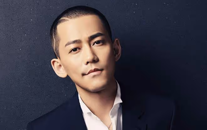 甦醒拒上《再見愛人》引熱議,幽默回應顯高情商,家庭幸福成焦點