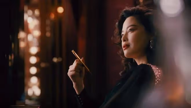 吃了沒文化的虧!辛芷蕾給孕婦粉絲簽名,網友看到力勸扔了不吉利