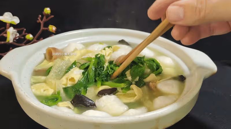 蓮藕、蘿蔔先靠邊,它才是冬季蔬菜之王!簡單煮一碗湯,時令鮮蔬、嫩到飛起
