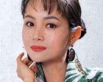 58歲茹萍隱痛：女兒離異，兒子未婚，風光背後的辛酸淚