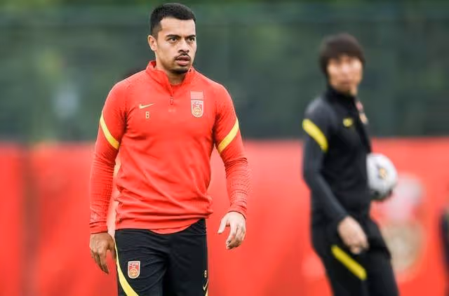 李可接連落選亞洲杯、世預賽名單!被曝與揚科維奇關係破裂