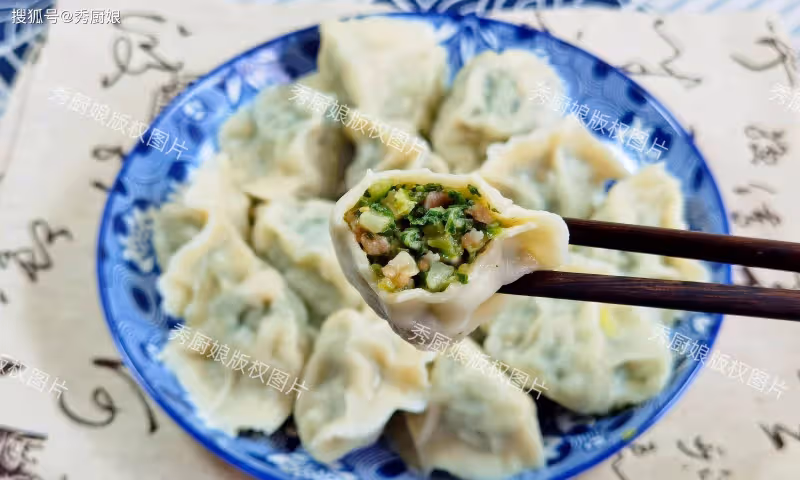 今天才發現,「香菜」保存這麼簡單!不發黃、不打蔫,放久都新鮮