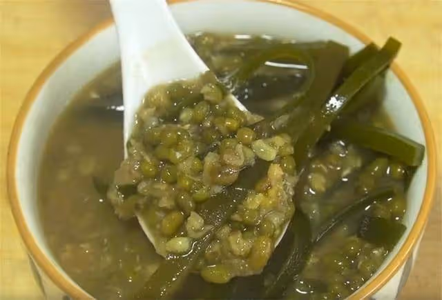 綠豆湯里只有綠豆?教你個新吃法,口感鮮、營養全,還不用提前泡