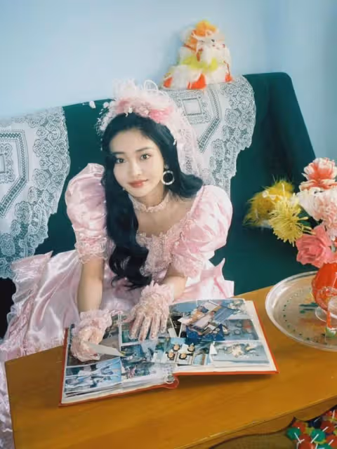 小巷人家:周潔瓊替吳姍姍道歉,曬80年代婚紗照美翻!演技驚艷