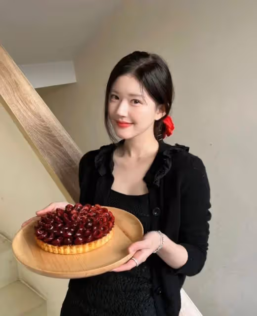曝楊紫睡CEO後續:已取證,迪麗熱巴趙露思被女星牽連,律師闢謠
