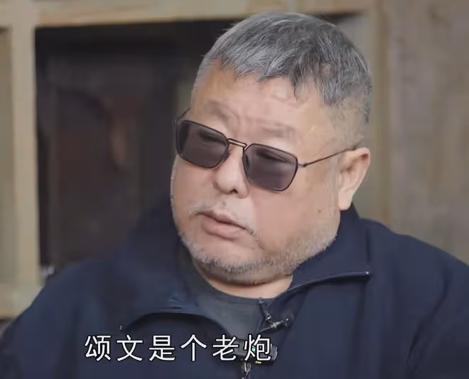 張晚意新劇內鬥!導演高群書被踢出局,編劇大肆吐槽,評論區失控