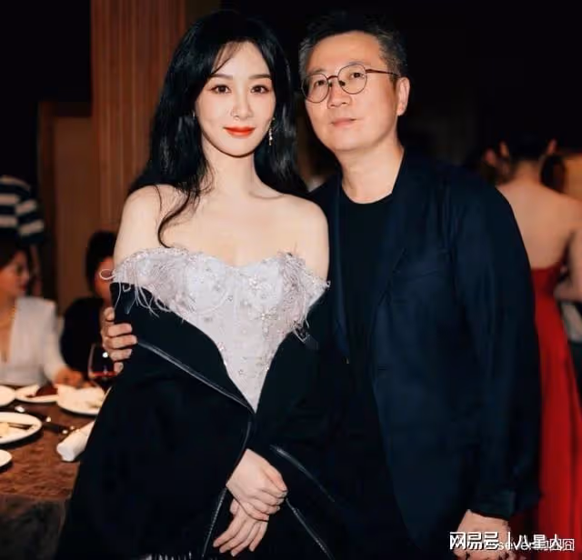 楊紫馮楚軒親密合照曝光!男方是時尚雜誌CEO,楊紫律師目前已取證