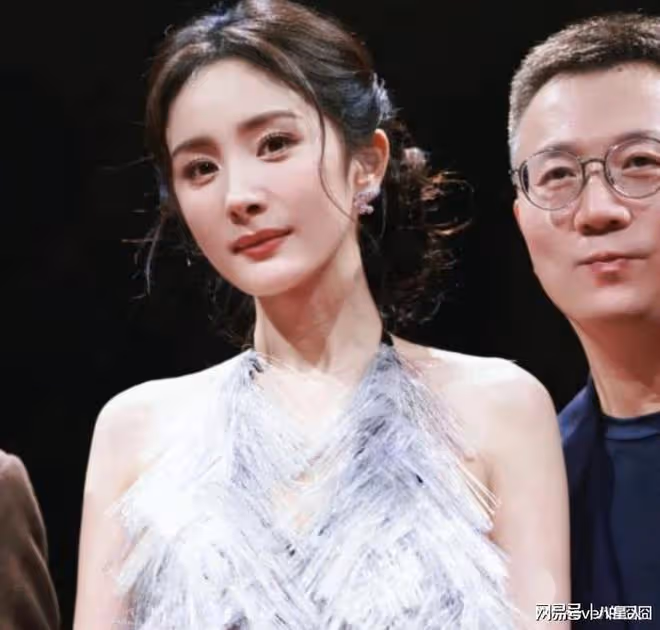 楊紫馮楚軒親密合照曝光!男方是時尚雜誌CEO,楊紫律師目前已取證
