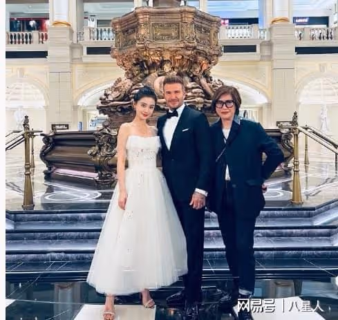 baby特意為經紀人Kim媽大擺宴席慶生!黃曉明47歲生日卻無人問津