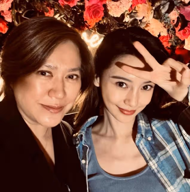 「落毛的鳳凰不如雞」,baby現今的尷尬,真的全怪黃曉明嗎?