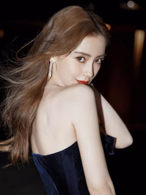 「落毛的鳳凰不如雞」,baby現今的尷尬,真的全怪黃曉明嗎?