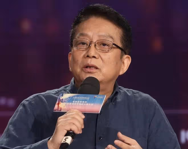 明明自己半瓶水，還敢來金雞獎當評委，這些「大師」憑什麼啊