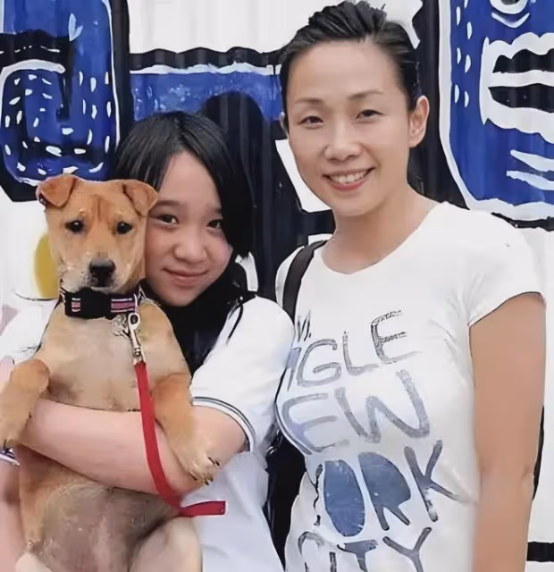 李宗盛三個女兒,一個為翻譯官,一個女強人,林憶蓮生的李喜兒呢