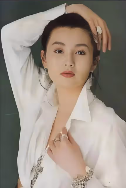 60歲張曼玉現身上海,生圖美到窒息!果然歲月不敗美人