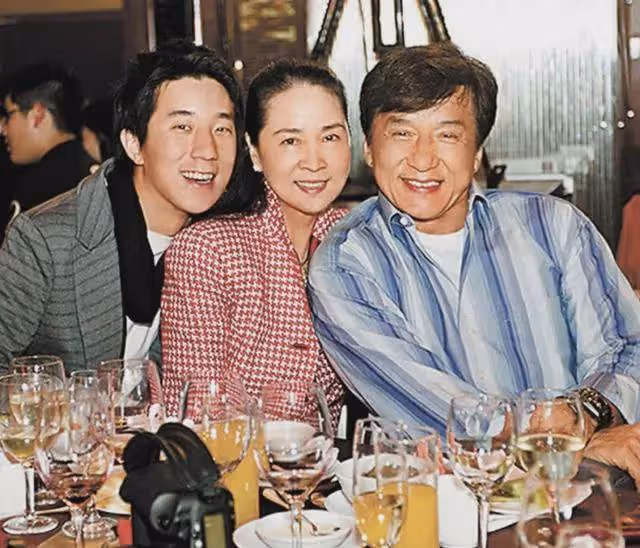 房祖名:不斷嘗試復出無果,41歲常出入夜店,「龍太子」地位穩