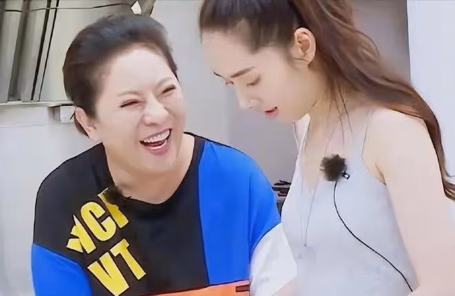 4位嫁入豪門的女明星,有人被寵,有人卻被迫生孩,差別太大了吧
