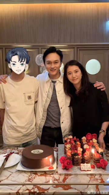 張智霖夫婦為兒子慶祝18歲生日！準備3個蛋糕，溫馨合照吸睛