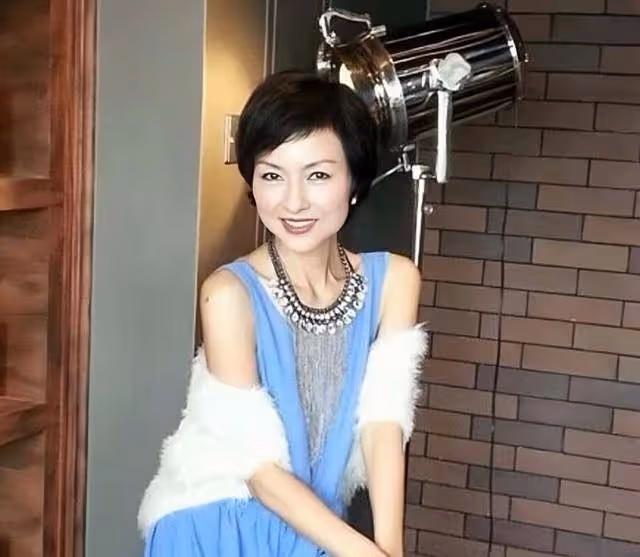 香港知名女星患胃癌離世,家族有癌症史,爸爸兄妹都未到53歲病逝