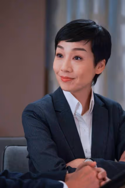 TVB視後曬近況!年過半百玩交友軟體,曝40歲精壯男主動送上門