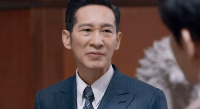 不說台詞嘴閉緊,說詞嘴僵,王勁松難救34歲成毅尷尬演技