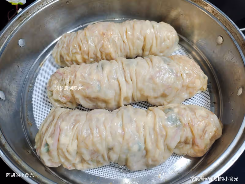 入冬不懂吃此菜太虧了,不起眼的蔬菜之王!經常蒸個菜卷,皮薄餡多、特軟和