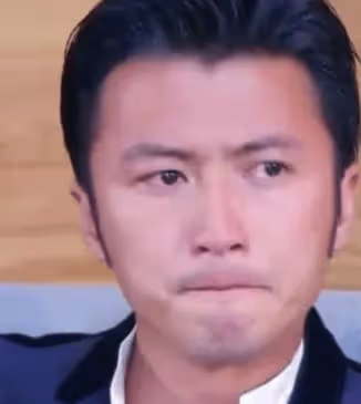 從來沒滾床單也給2000萬,謝賢交小49歲嫩妹,讓謝霆鋒付分手費